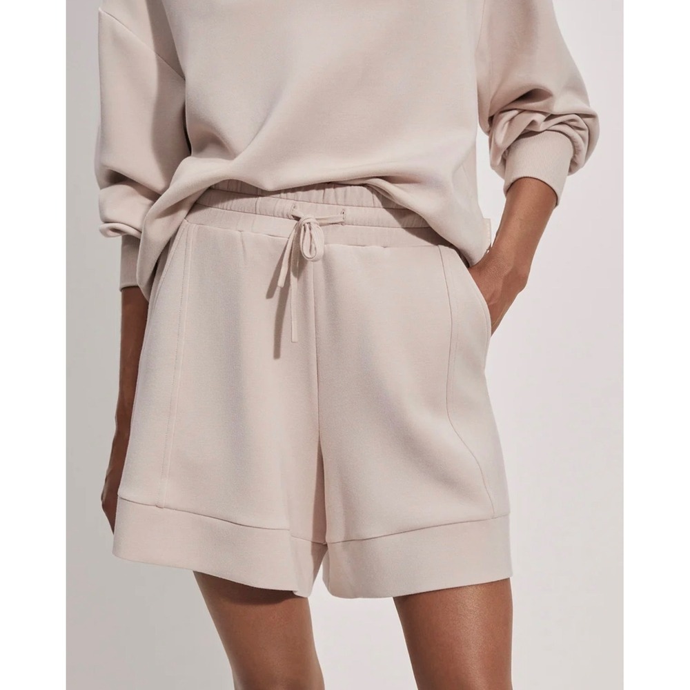 Varley Alder High-Rise Short 5.5" In Mushroom Size S Lounge Athleisure Travel